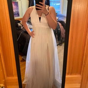 White tool prom dress
